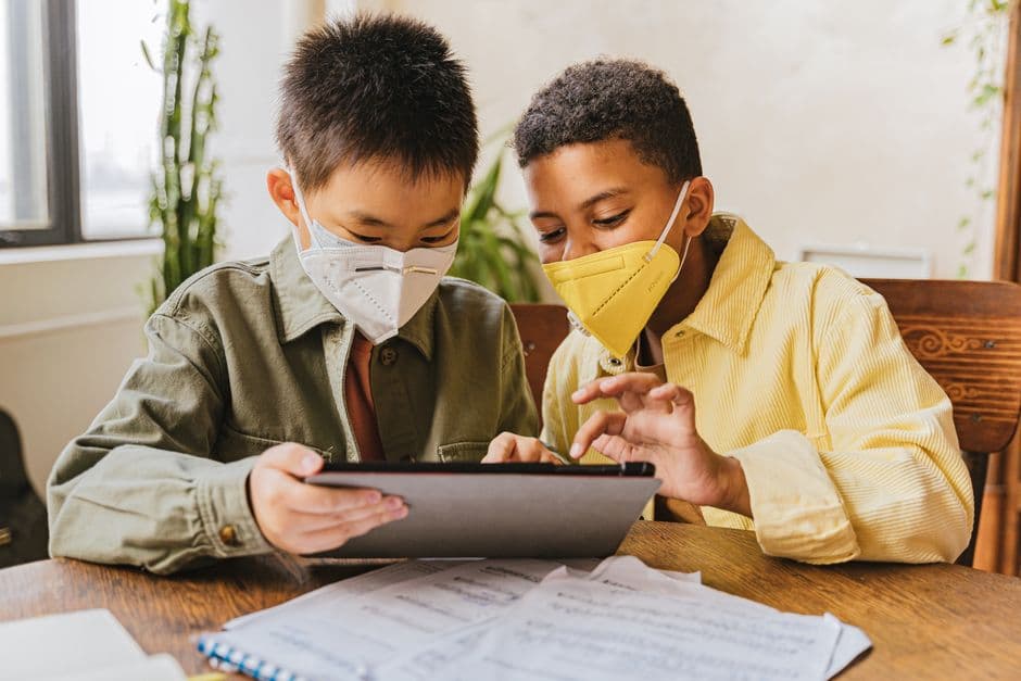 How Education Businesses Use AI to Personalize Learning